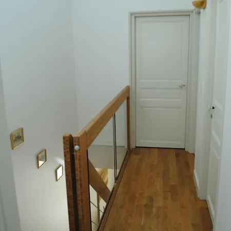 לינה וארוחת בוקר La Promenade En Champagne *